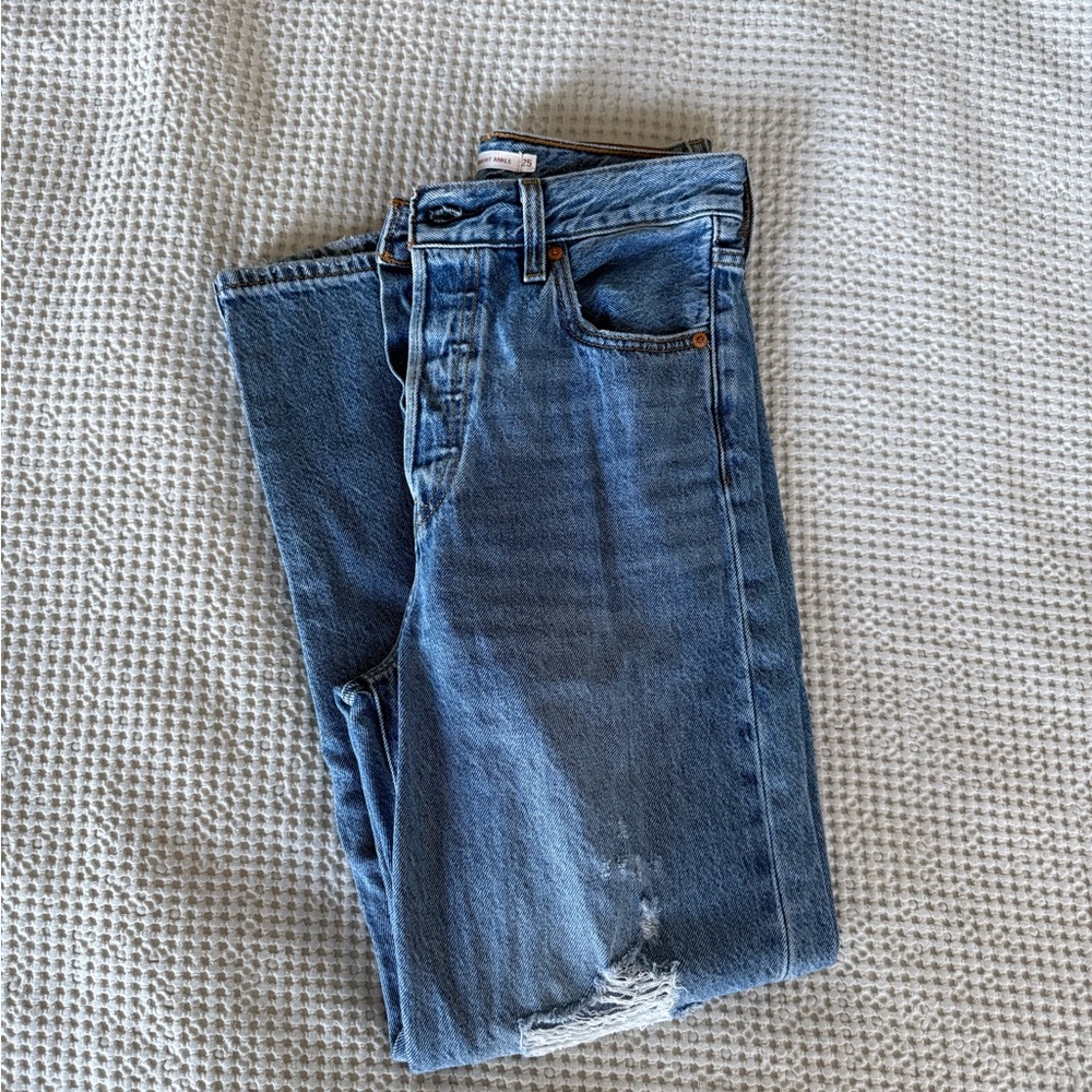 Levi’s straight ankle